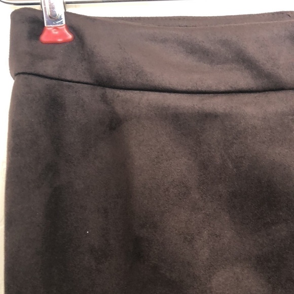 𝅺joie faux suede leather skirt dark brown Size 4. NWT - Picture 2 of 10